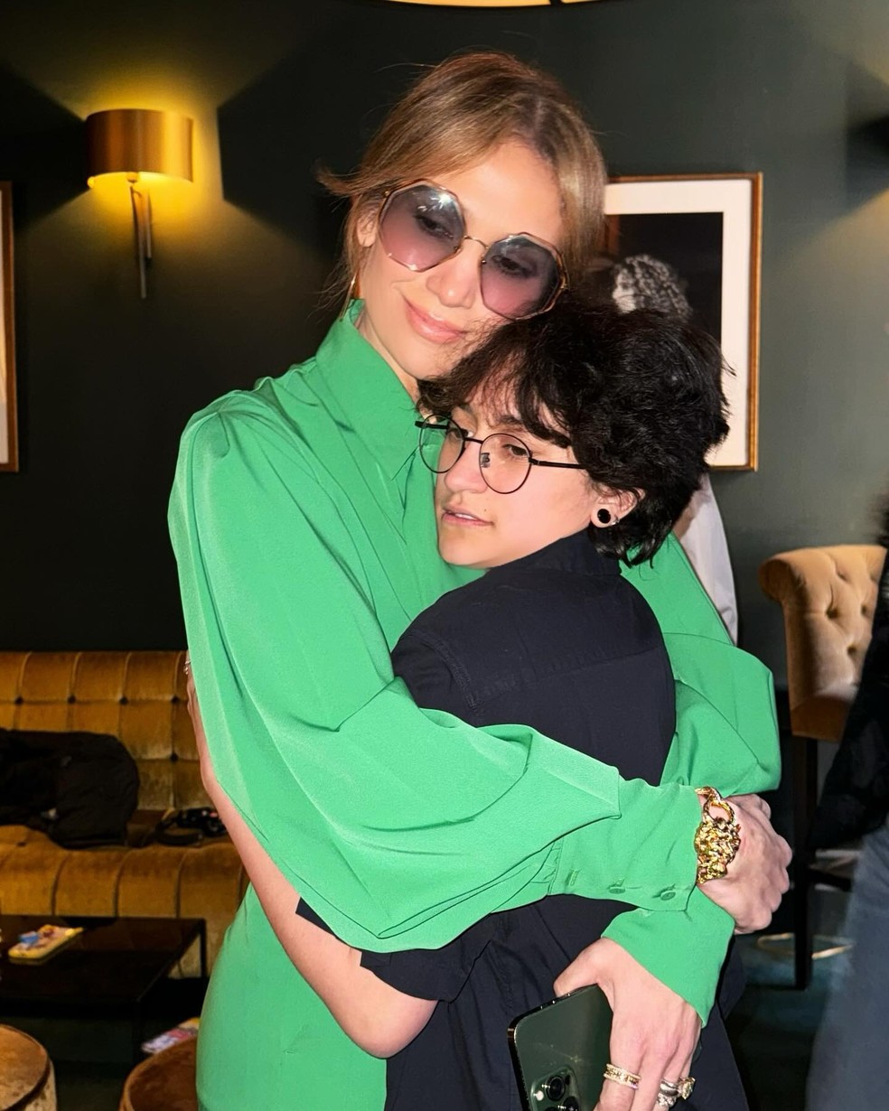 Jennifer Lopez e a filha, Emme — Foto: Reprodução/Instagram