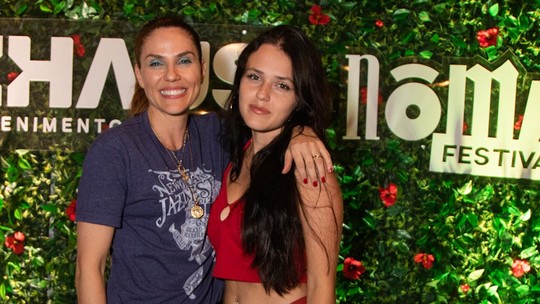 Rafaela Mandelli faz aparição rara com Catarina, sua filha com Marcelo Serrado
