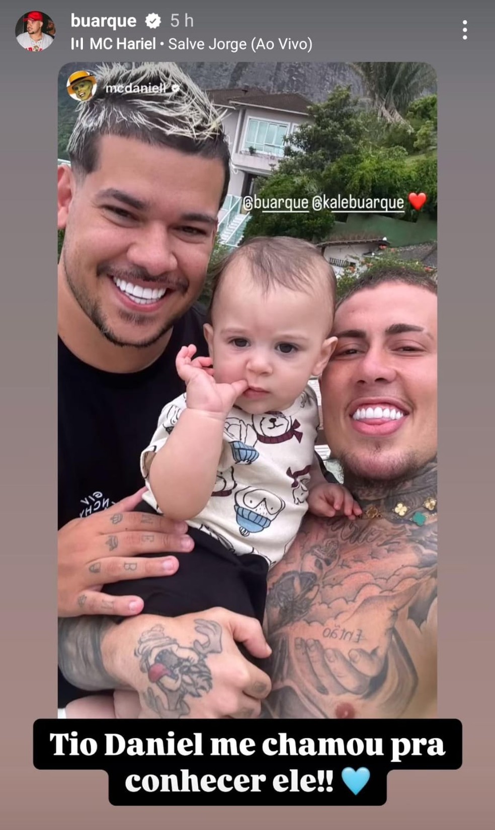 Treinando? Prestes a ser pai, MC Daniel conhece Kaleb, filho de Buarque ...