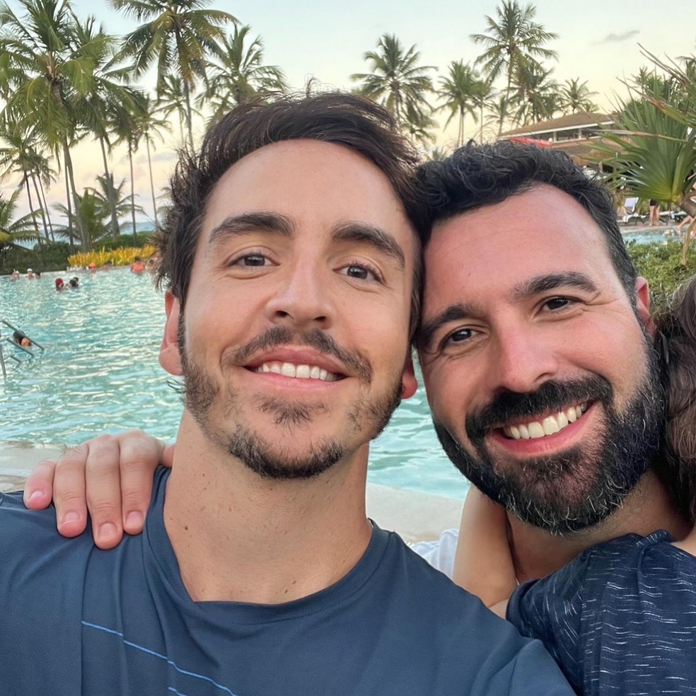 Elenco de 'Sandy & Junior' celebra 25 anos do seriado na Costa do Sauípe — Foto: Reprodução/Instagram