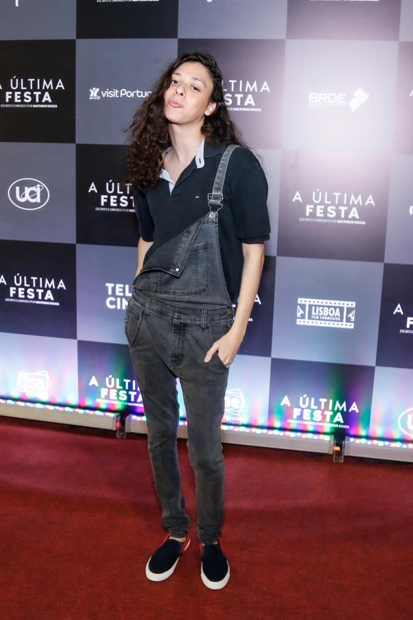 Ator Victor Meyniel é vítima de homofobia no Rio