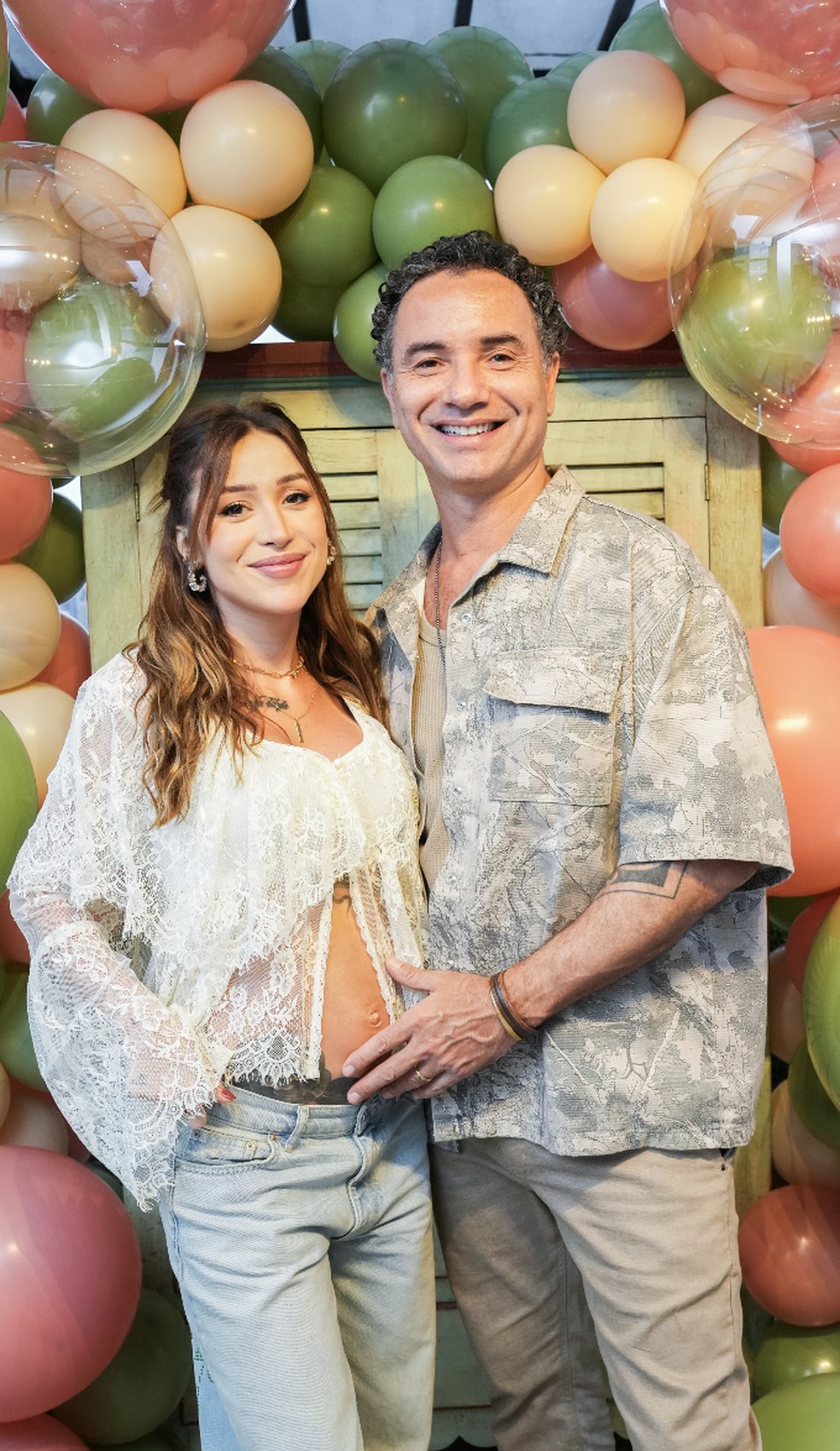 Marco Luque e Jéssica Correia Luque anunciam gravidez — Foto: Sthefany Amorim