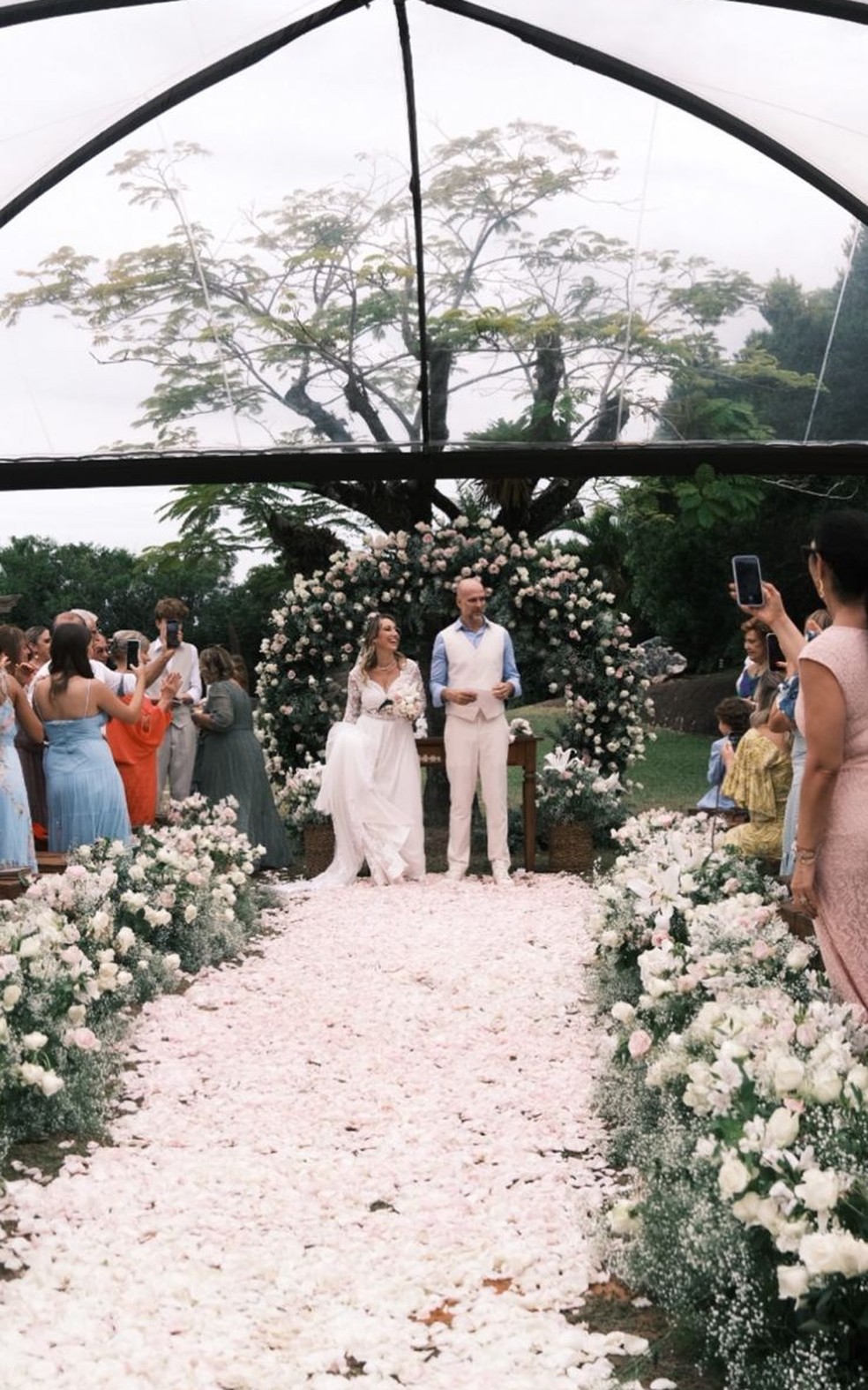 Casamento de Fernando Scherer, o Xuxa, com Dianeli Geller, em Florianópolis — Foto: Reprodução/Instagram