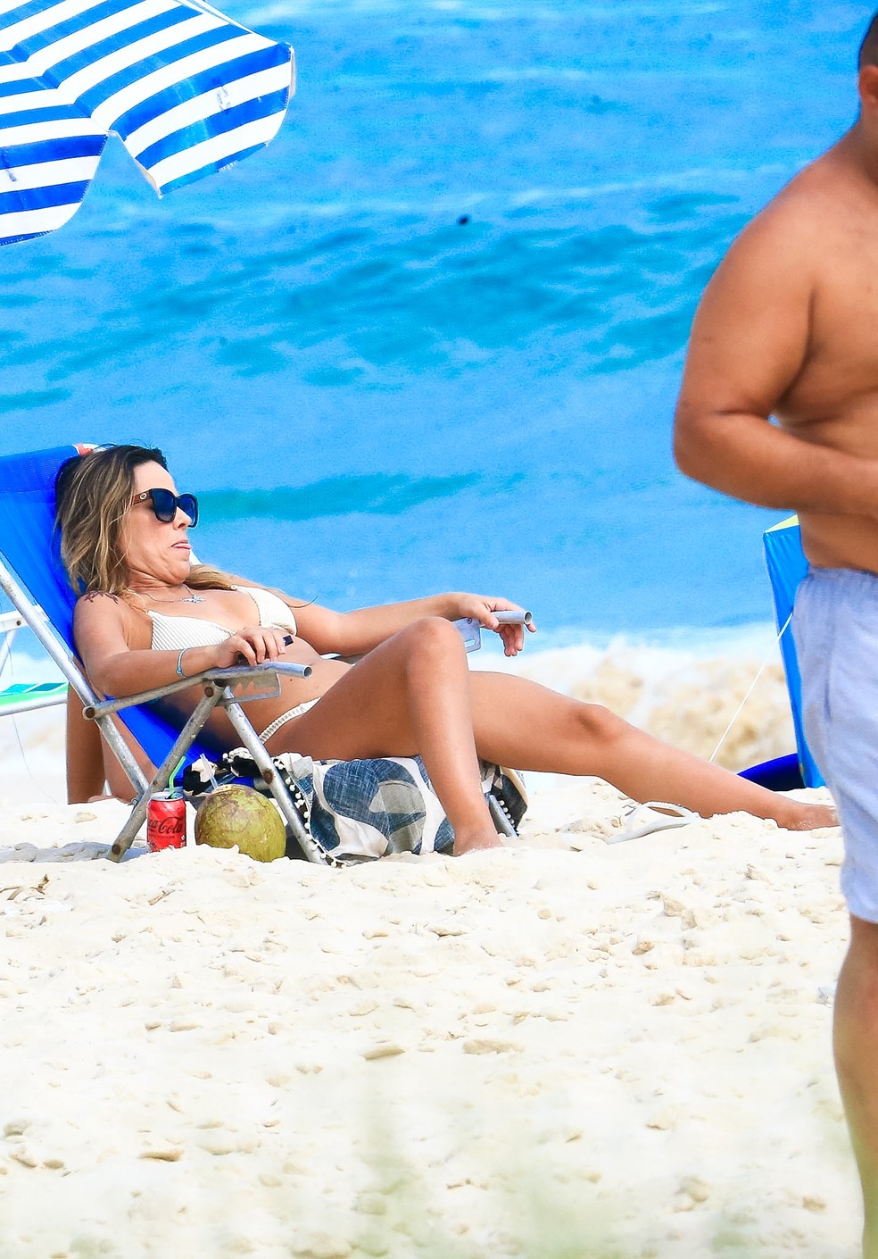 Wanessa Camargo e amigo — Foto: Delson Silva / AgNews