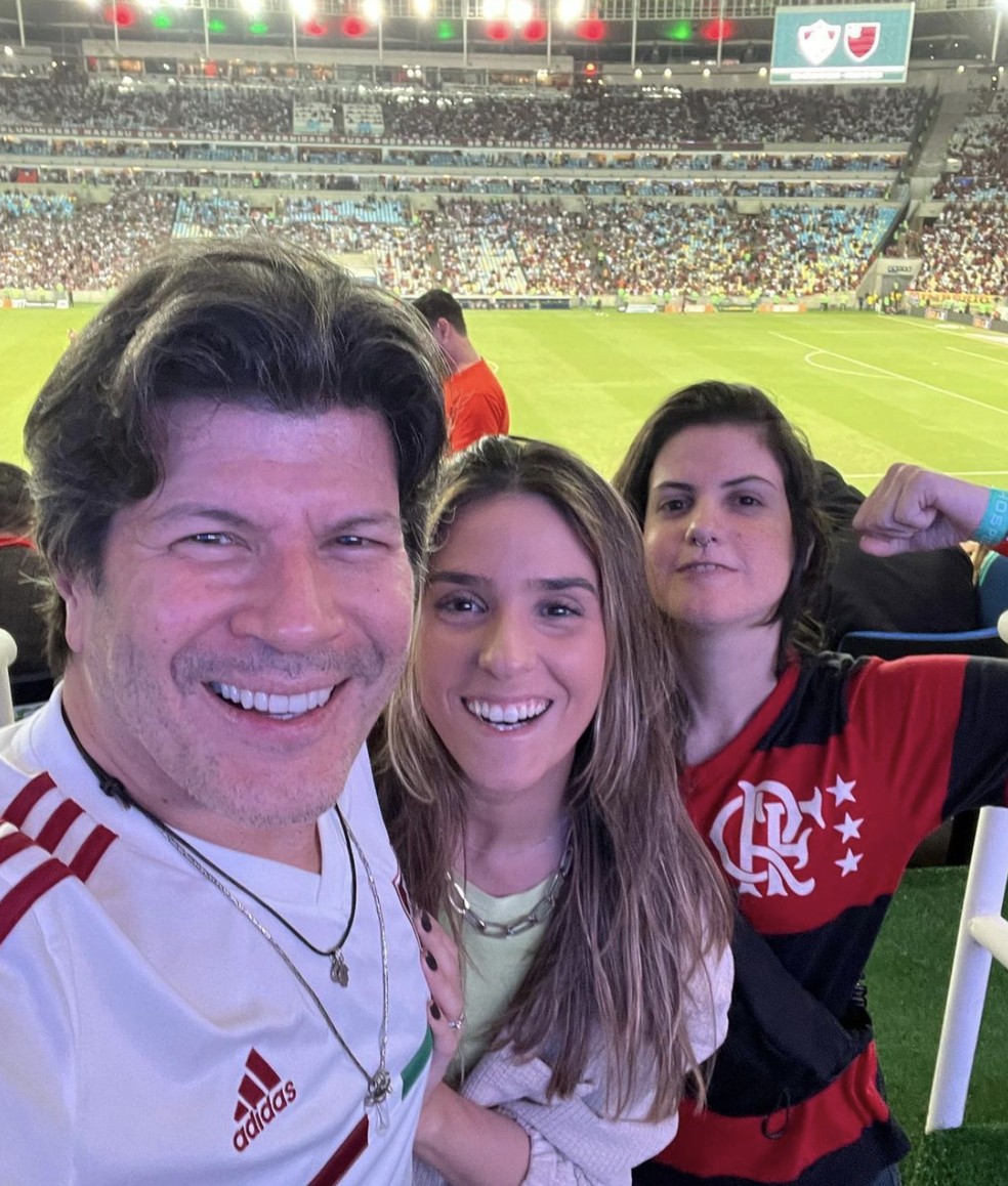 Paulo Ricardo com a namorada e a filha mais velha — Foto: Reprodução: Instagram