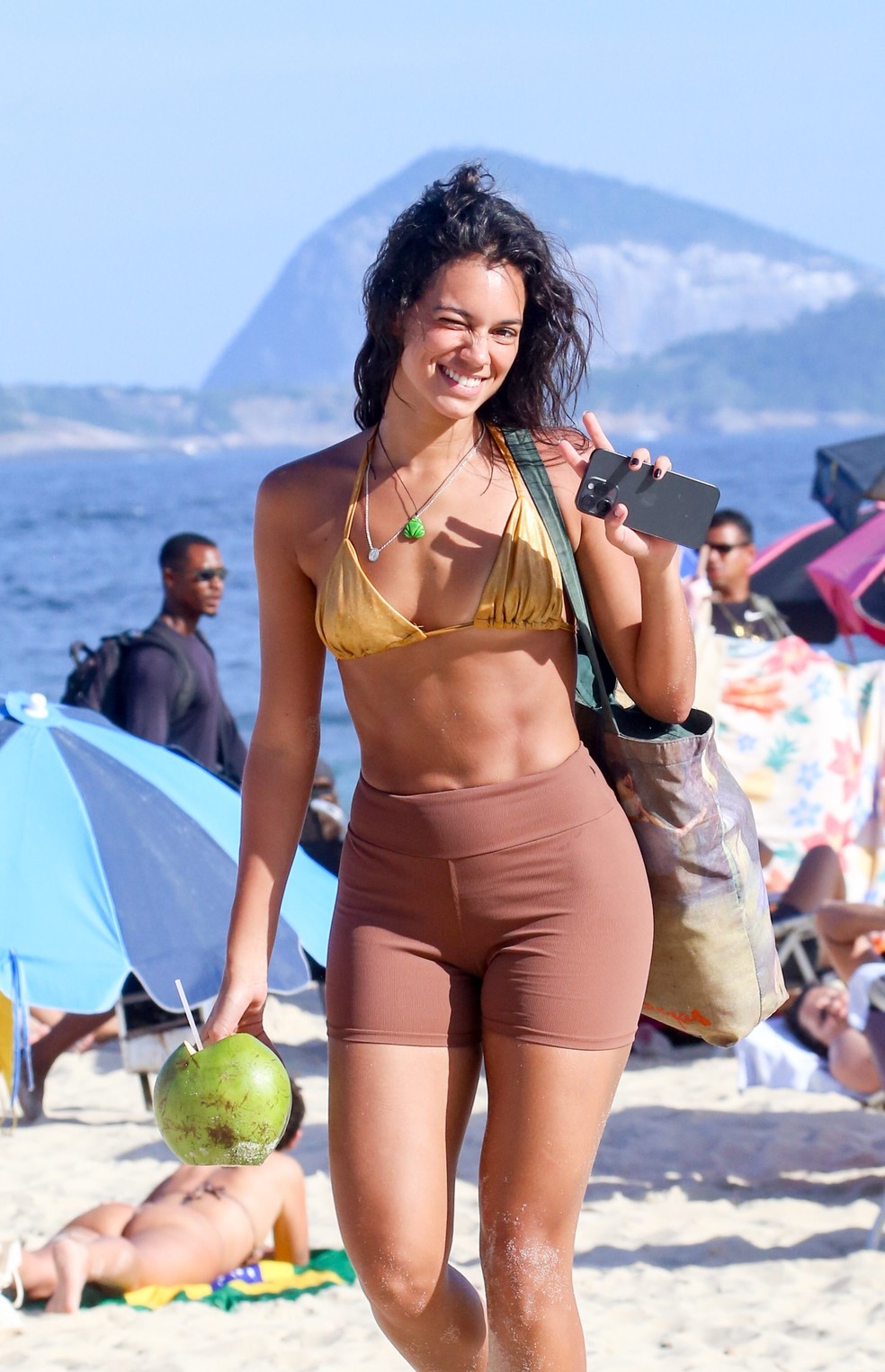 Alane Dias &mdash; Foto: JC Pereira/AgNews