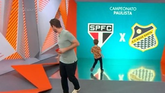 Filho de Felipe Andreoli e Rafa Brites invade ao vivo do Globo Esporte e gera risadas