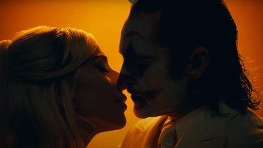 'Coringa Delírio a Dois': Lady Gaga e Joaquin Phoenix beijam e dançam em primeiro trailer de filme; veja