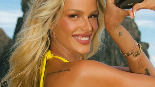 Yasmin Brunet impressiona seguidores com show de bronze e bumbum: 'Espetáculo de mulher'; foto completa Yasmin Brunet impressiona seguidores com show de bronze e bumbum: 'Espetáculo de mulher'; foto completa