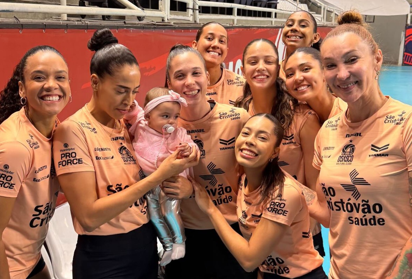 Key Alves leva filha para treino e bebê rouba a cena