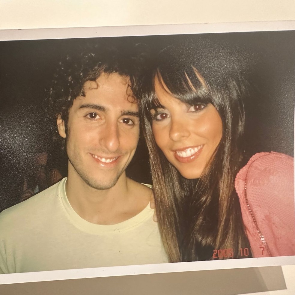 Suzana Gullo resgata clique antigo com Marcos Mion: 'Comprei na baixa'