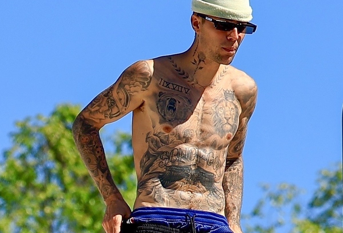 Justin Bieber: O Cantor é Flagrado no Alto de um Telhado Após Falar Abertamente Sobre Saúde Mental