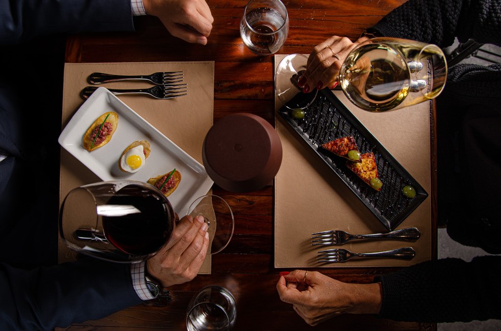 Sal Gastronomia, do chef Henrique Fogaça, lança menu degustação — Foto: Embrasa