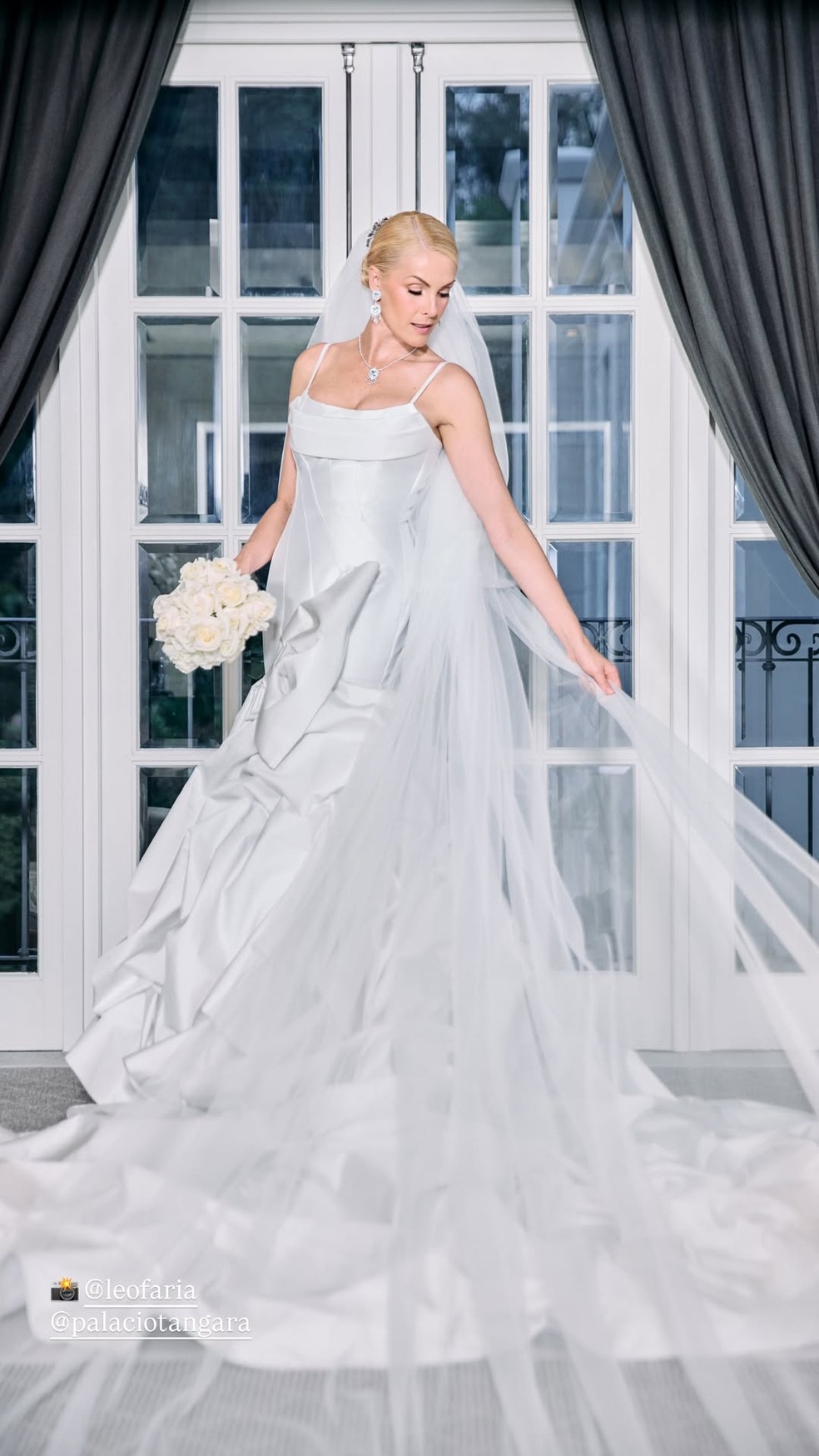 Ana Hickmann revelou primeiro vestido de noiva nas redes sociais — Foto: Reprodução/Instagram
