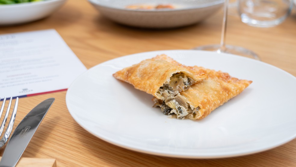 Clássico de feira: conheça diferentes versões do tradicional pastel