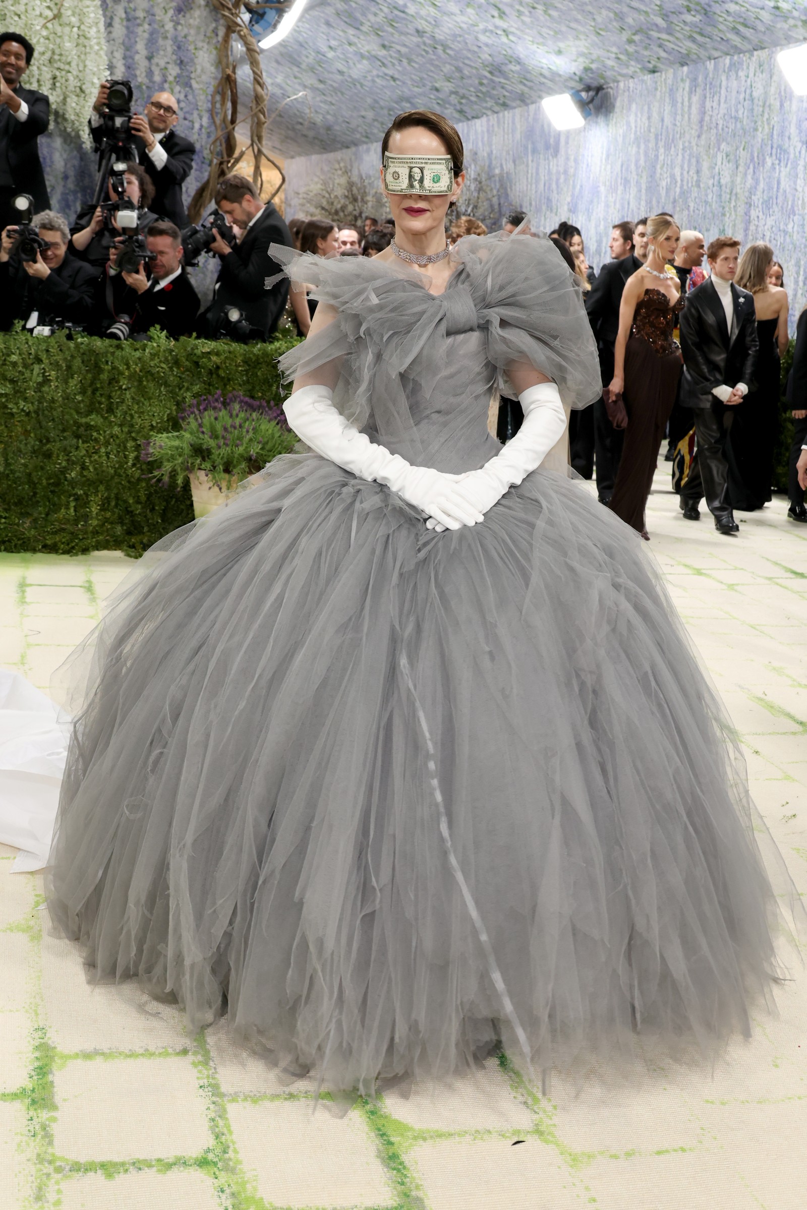 Rosé, do BLACKPINK, retorna ao Met Gala 2026 vestindo Saint Laurent ...