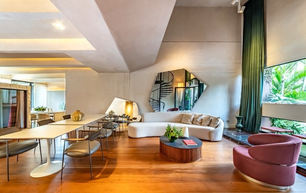 Casa nova de Bianca Andrade é descrita como 'brutalista com muita personalidade' e vale R$ 9 milhões; fotos — Foto: Reprodução/Instagram/@alebento.imoveis