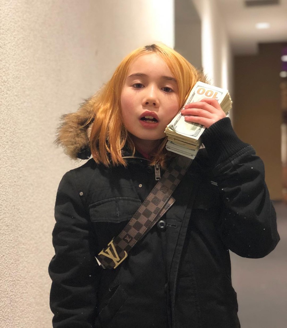 'Estou viva', diz rapper e infuencer Lil Tay, de 14 anos, após post ...