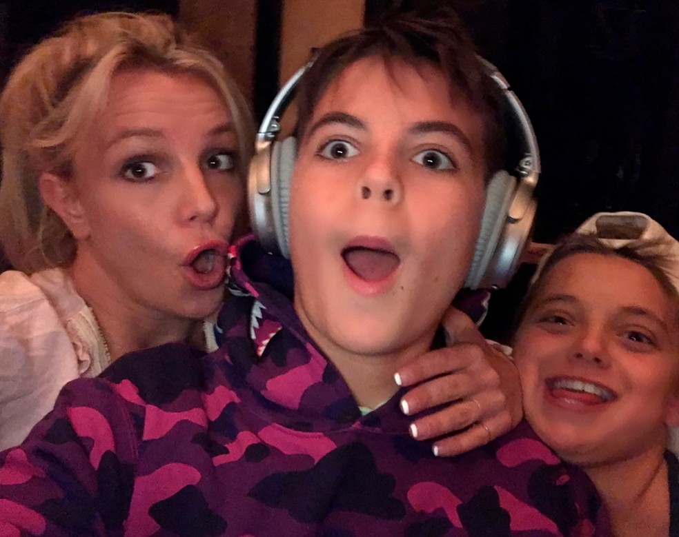 Britney Spears com os filhos, Jayden James Federline e Sean Federline — Foto: Reprodução/ Instagram