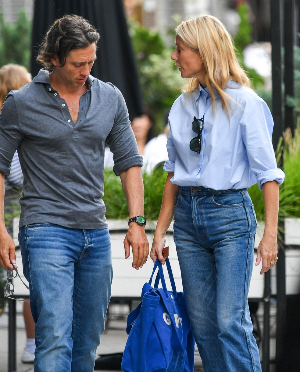 Gwyneth Paltrow e o marido, Brad Falchuk — Foto: The Grosby Group