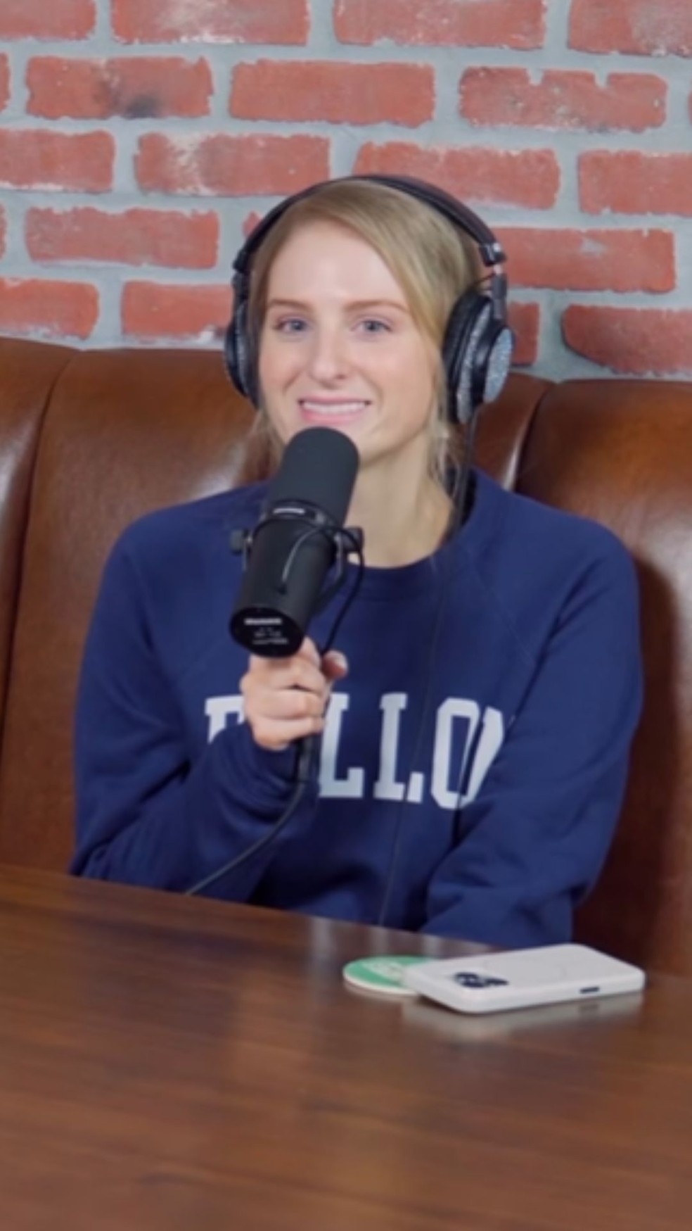 Meghan Trainor mostra o máximo que consegue sorrir — Foto: Reprodução/Instagram