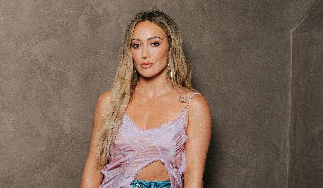 Hilary Duff anuncia show no Brasil após 18 anos