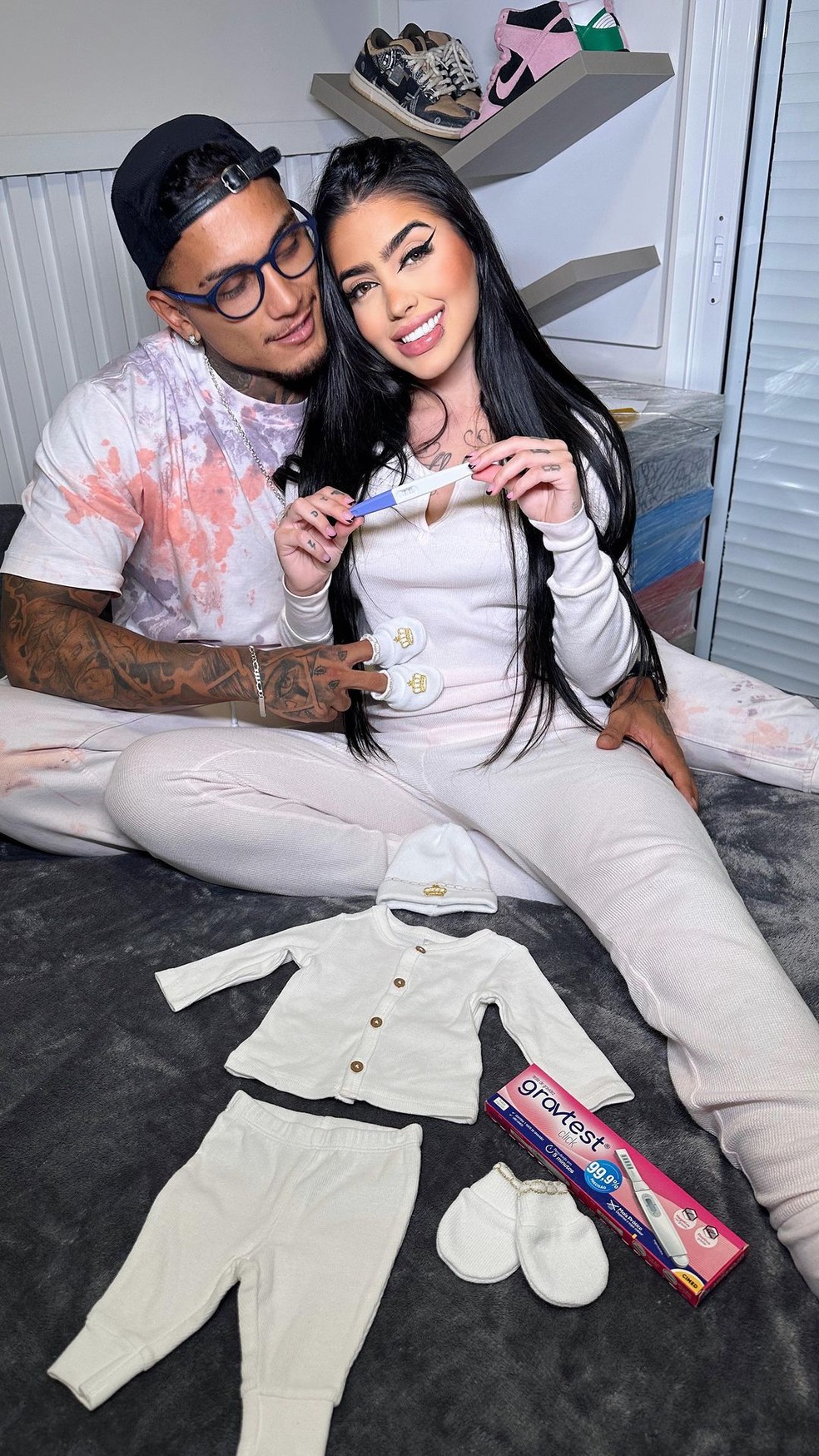 MC Mirella confirma gravidez de primeiro bebê com Dynho Alves — Foto: Instagram