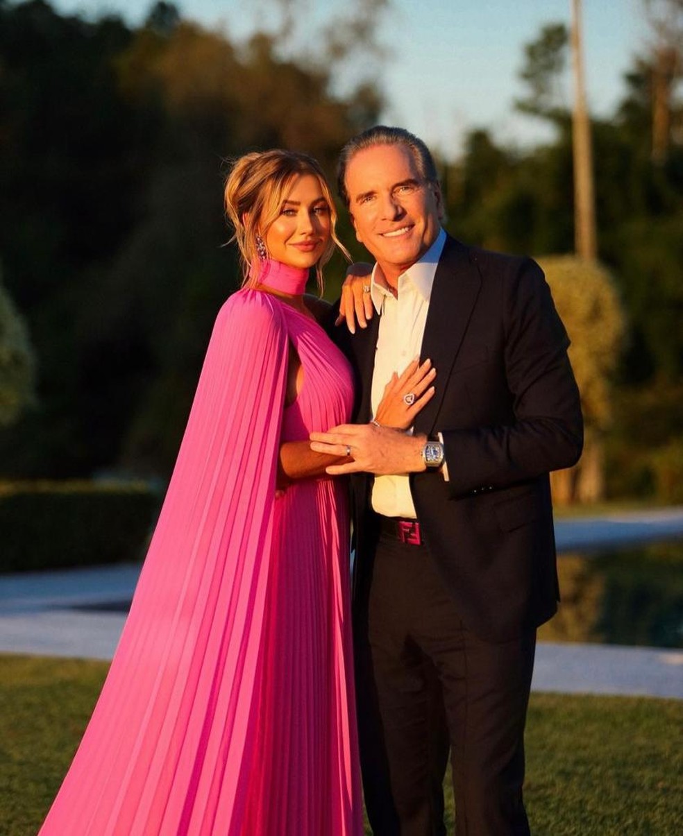 Ana Paula Siebert e Roberto Justus no casamento do oncologista Fernando Maluf — Foto: Reprodução/Instagram