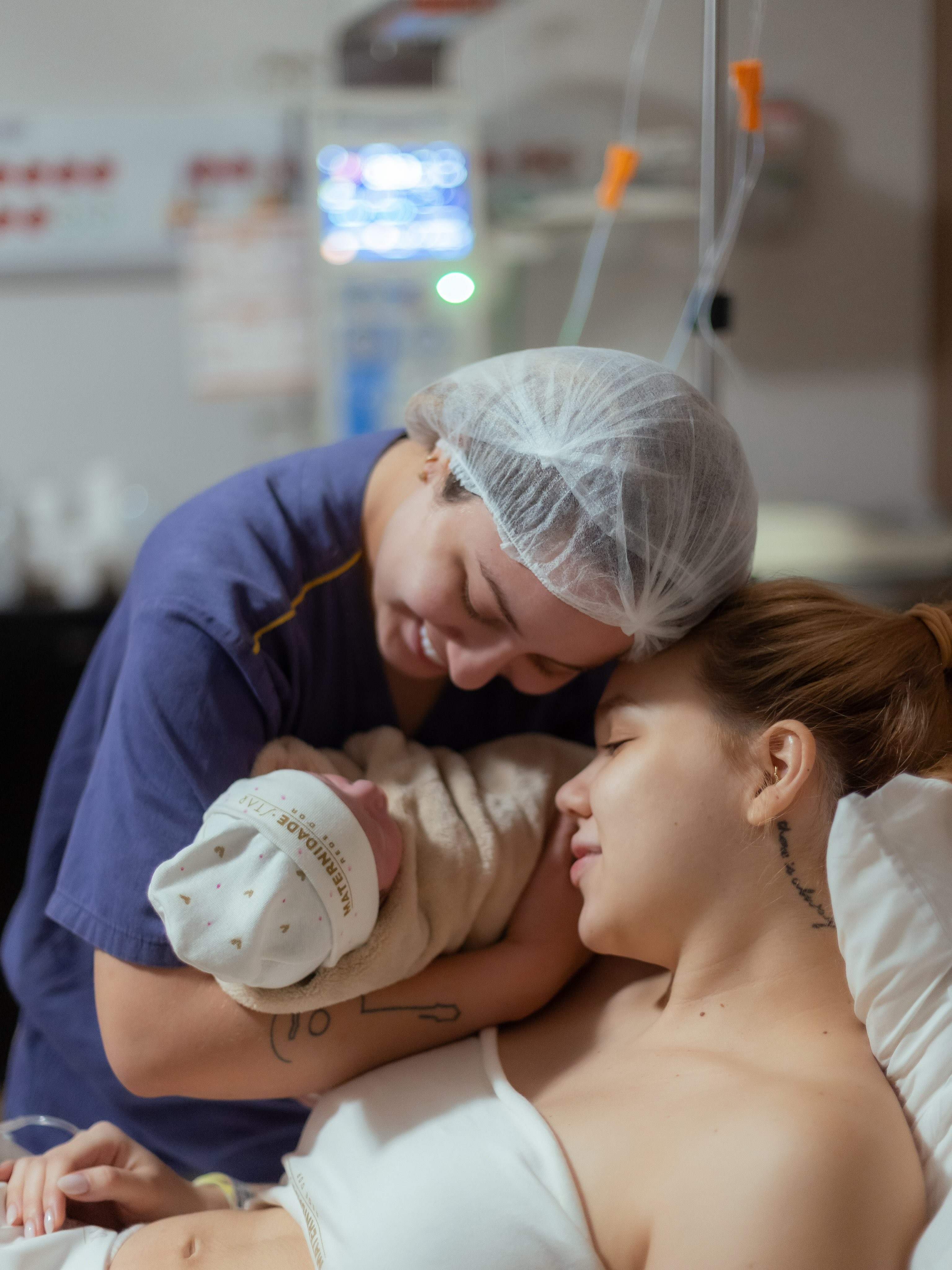 Nasce filha de Mari Fernandez e Julia Ribeiro - Foto