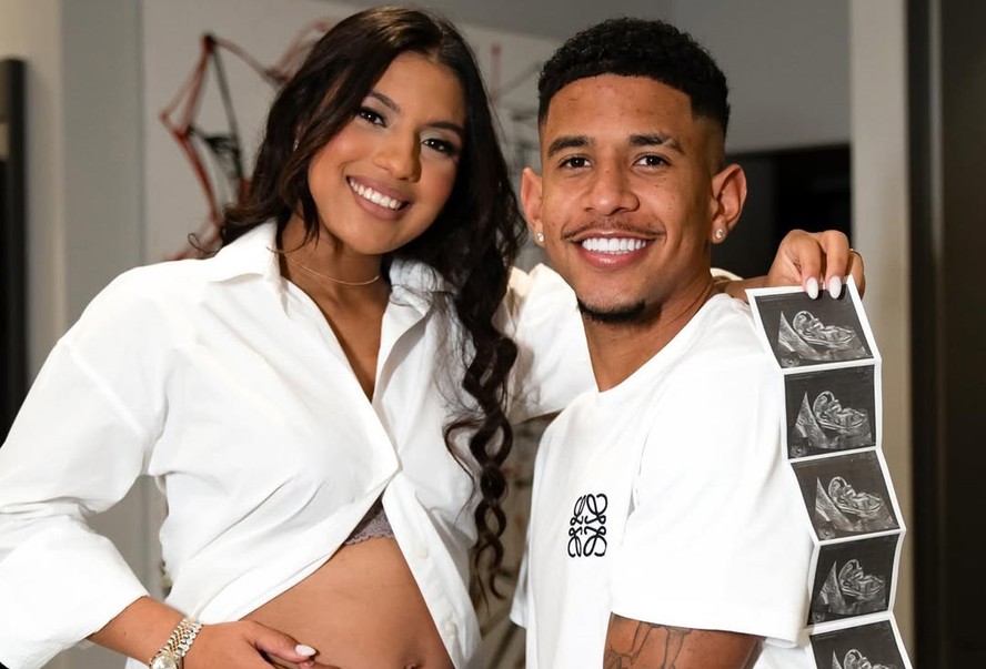 Savinho, do Manchester City, espera primeiro filho com Ana Carolina Barbosa
