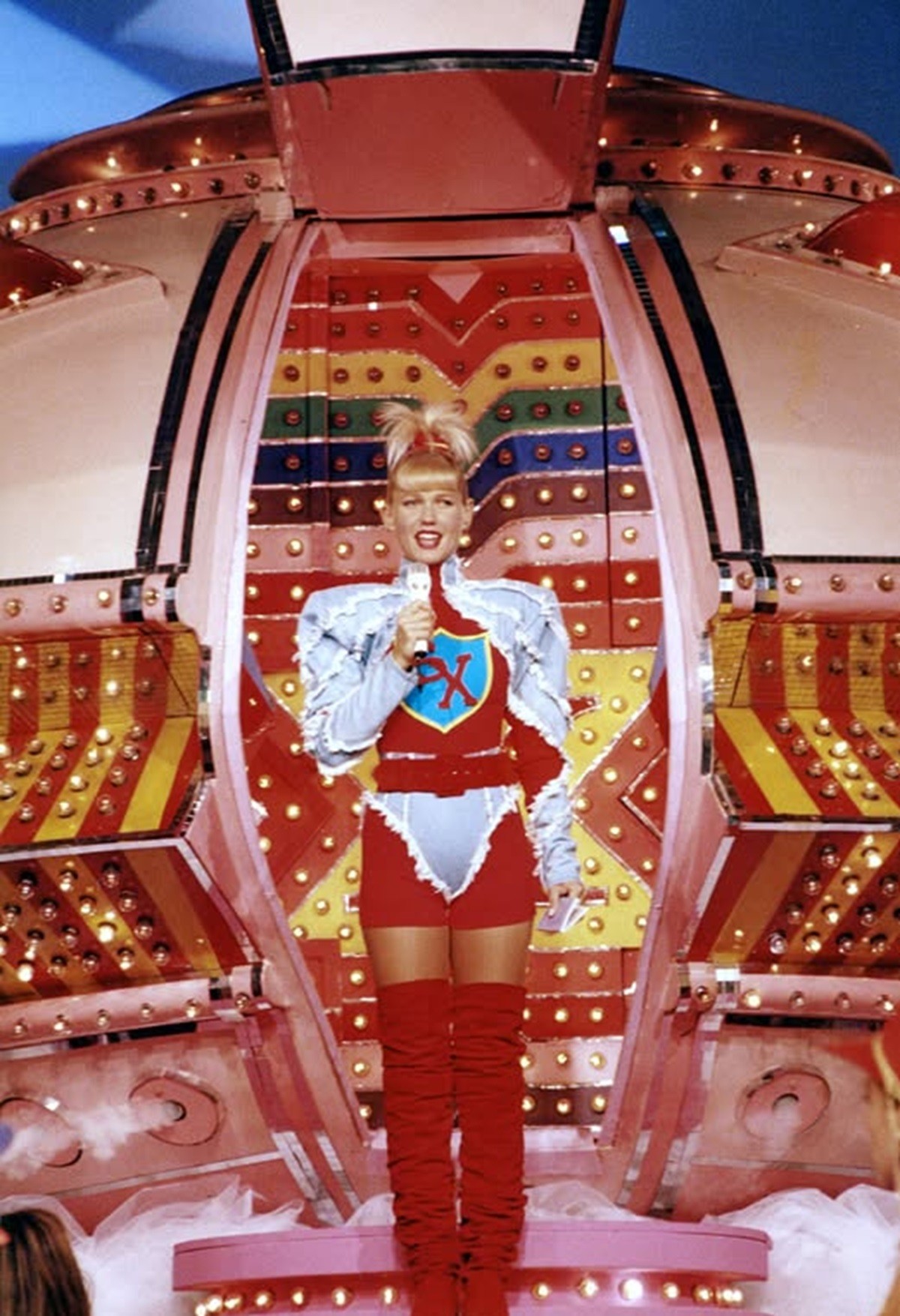 Quanto custarão os ingressos da nova turnê de Xuxa? Veja preços e setores