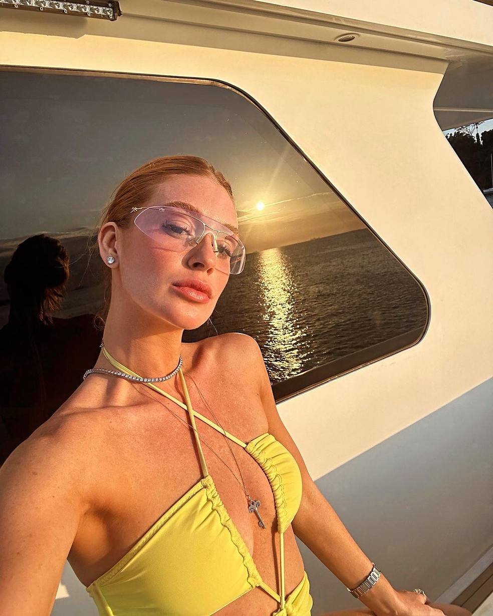 Marina Ruy Barbosa em passeio de barco — Foto: Reprodução/Instagram