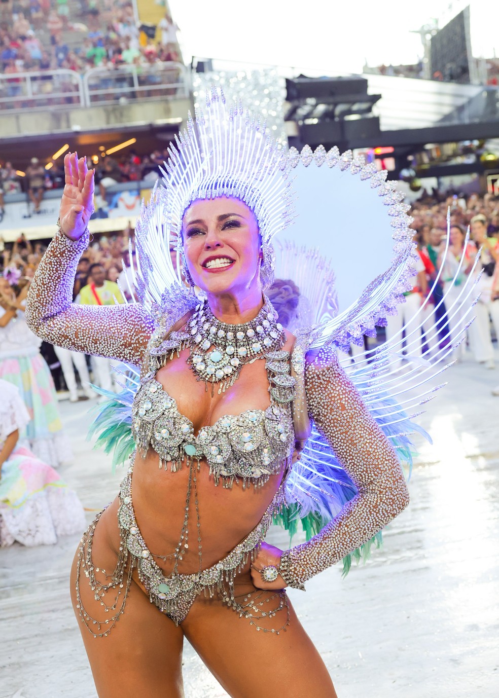 Paolla Oliveira como rainha de bateria da Grande Rio no Desfile das Campeãs do Carnaval 2025 — Foto: BrazilNews