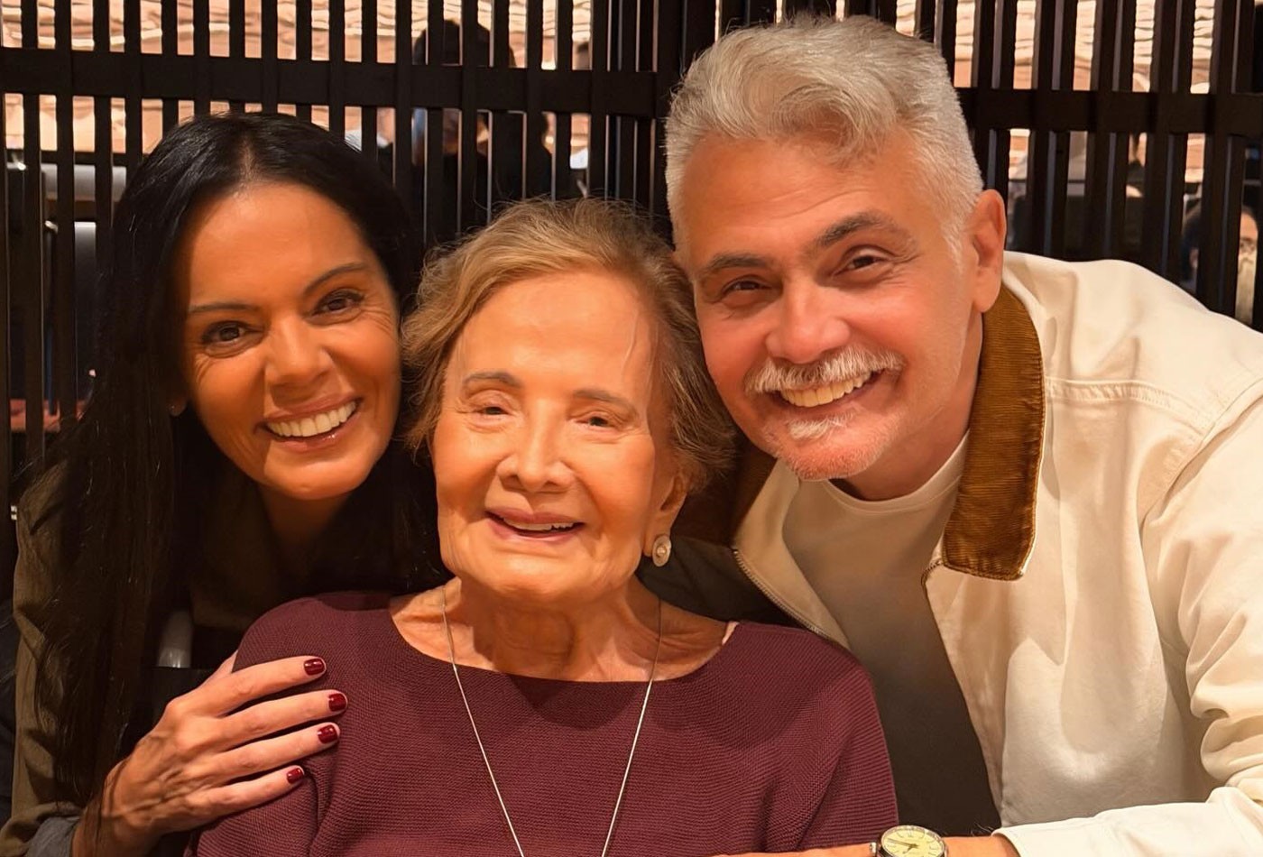 Nora de Glória Menezes fez declaração de amor à atriz no último Dia das Mães: 