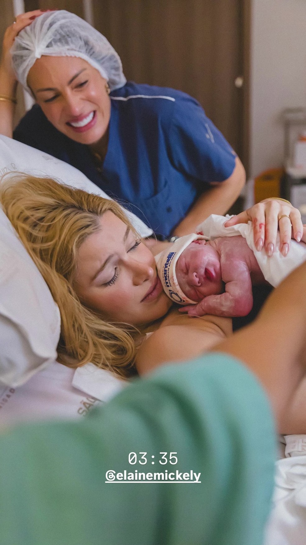 Luigi Cesar posta diário de parto de Luiza, sua filha com Júlia Vieira — Foto: Reprodução/Instagram