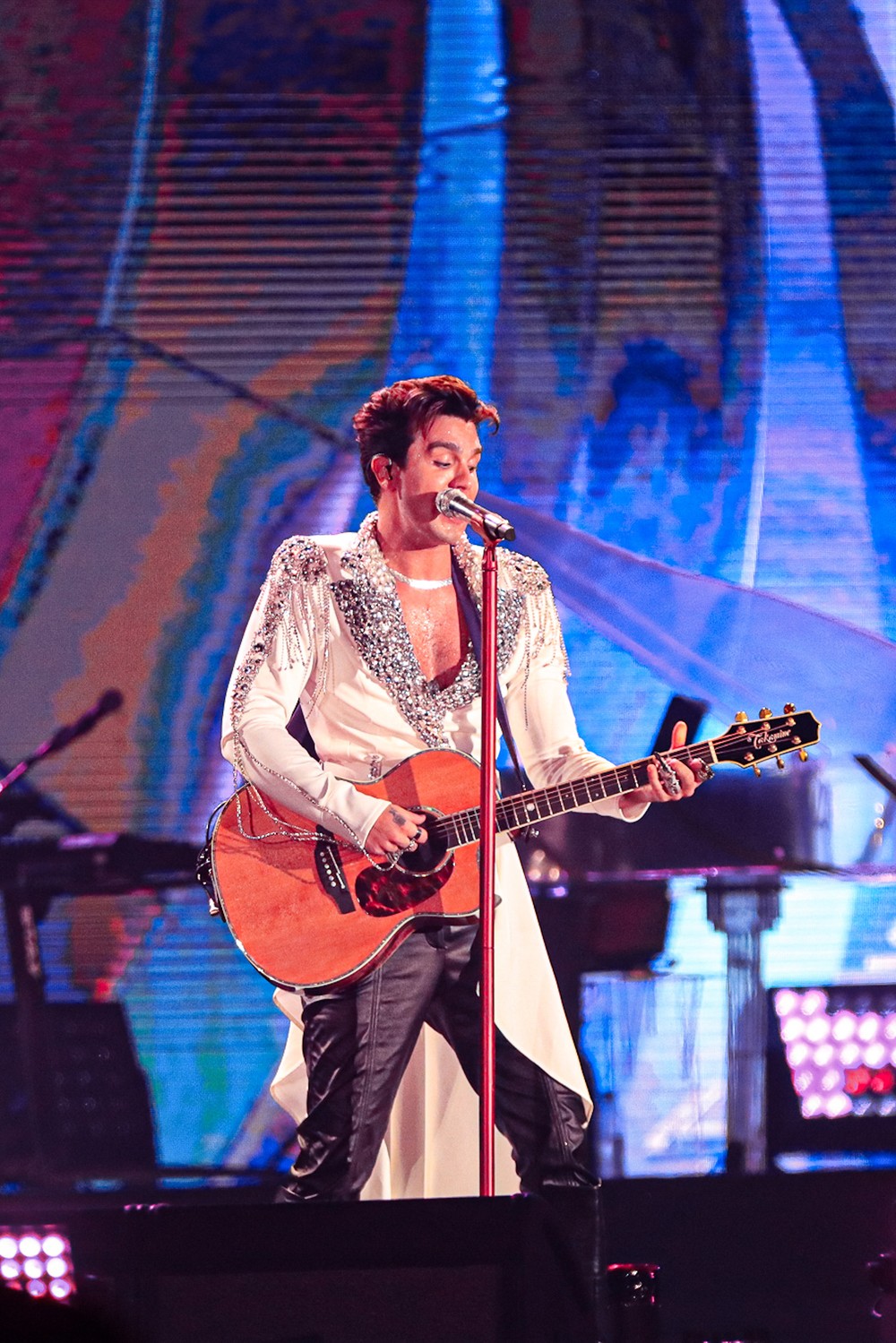 Invasão De Palco Pulseiras Luminosas Looks Marcantes Tudo O Que