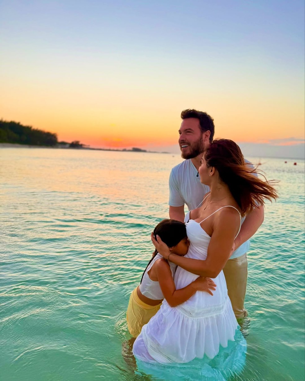 Maíra Cardi e Thiago Nigro anunciam gravidez — Foto: Reprodução/Instagram