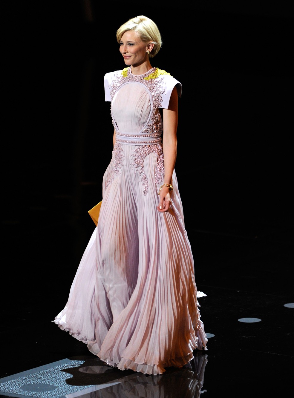 Cate Blanchett no Oscar de 2011, usando Givenchy — Foto: Getty