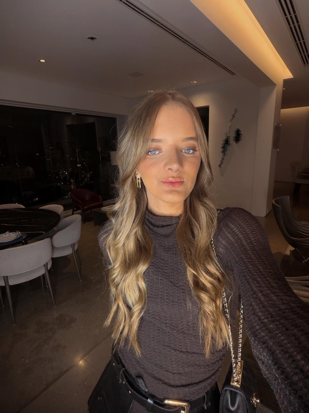 Rafa Justus usa cinto com bolso — Foto: Reprodução/ Instagram