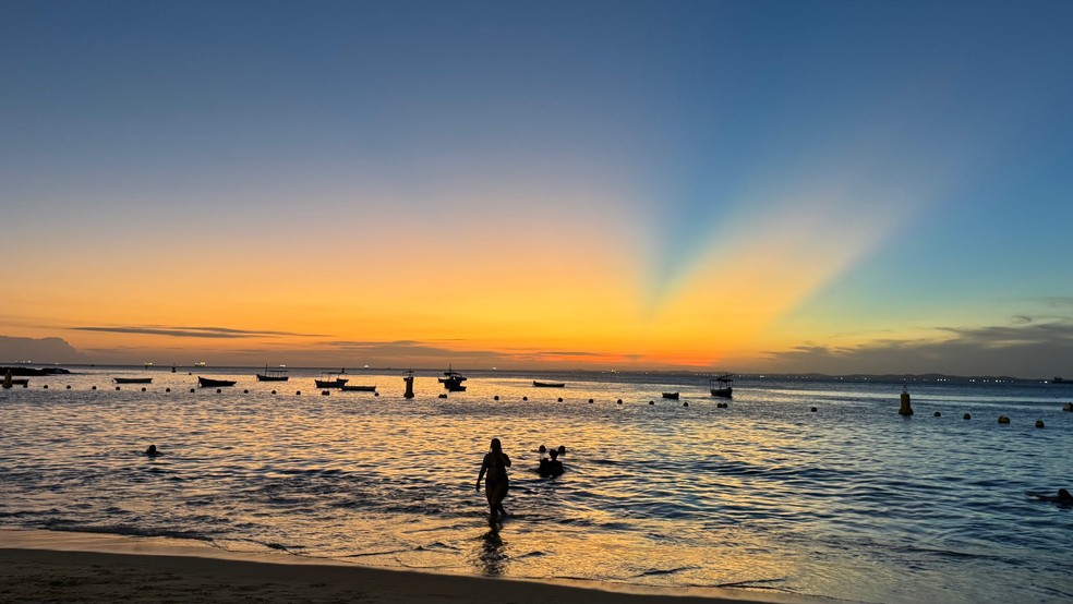 Luana Piovani posta dia de praia — Foto: Reprodução/Instagram