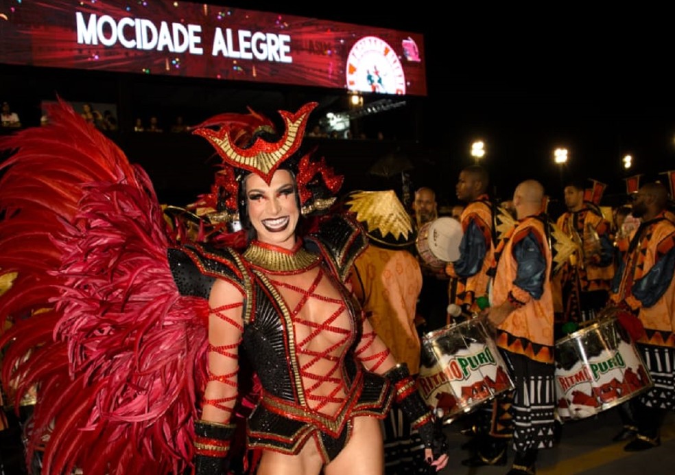 Aline de Oliveira, rainha de bateria da Mocidade Alegre, campeã do Carnaval 2023 de São Paulo — Foto: Bruna Grassi/Quem