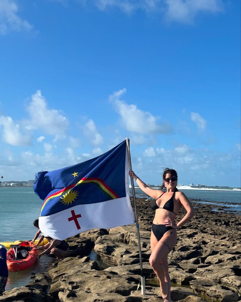 Samara Felippo em momento de lazer em Porto de Galinhas, em Pernambuco &mdash; Foto: Reprodu&ccedil;&atilde;o/Instagram