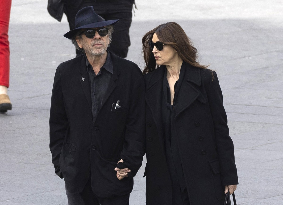 Monica Bellucci confirma romance com Tim Burton 