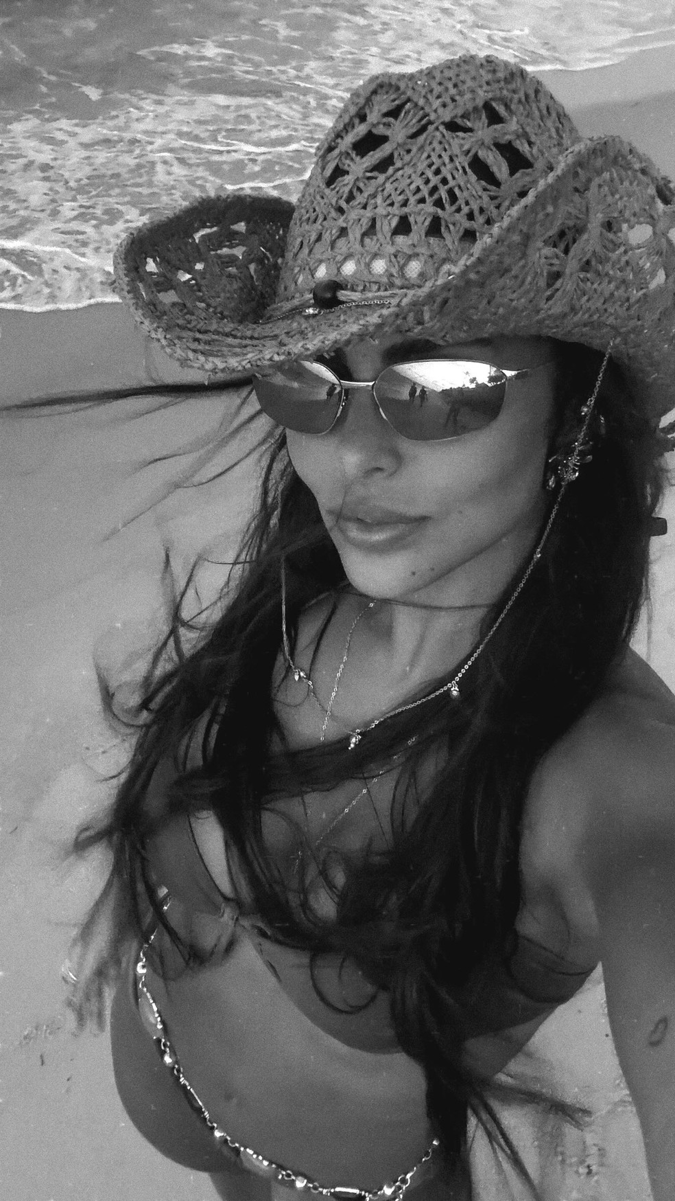 Gabriel Medina e Isabella Arantes curtem praia em Alagoas — Foto: Reprodução/Instagram