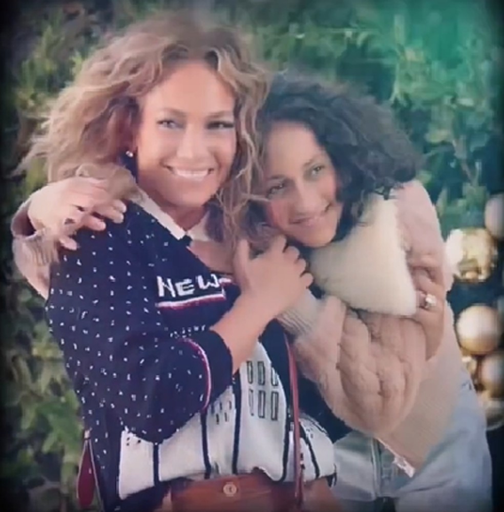 Jennifer Lopez e a filha, Emme — Foto: Reprodução/Instagram