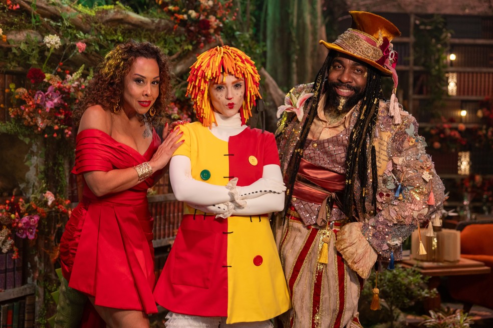 Evelyn Castro com Isabelle Drummond e Lázaro Ramos - 'Show da Esperança' — Foto: Angélica Goudinho/Globo
