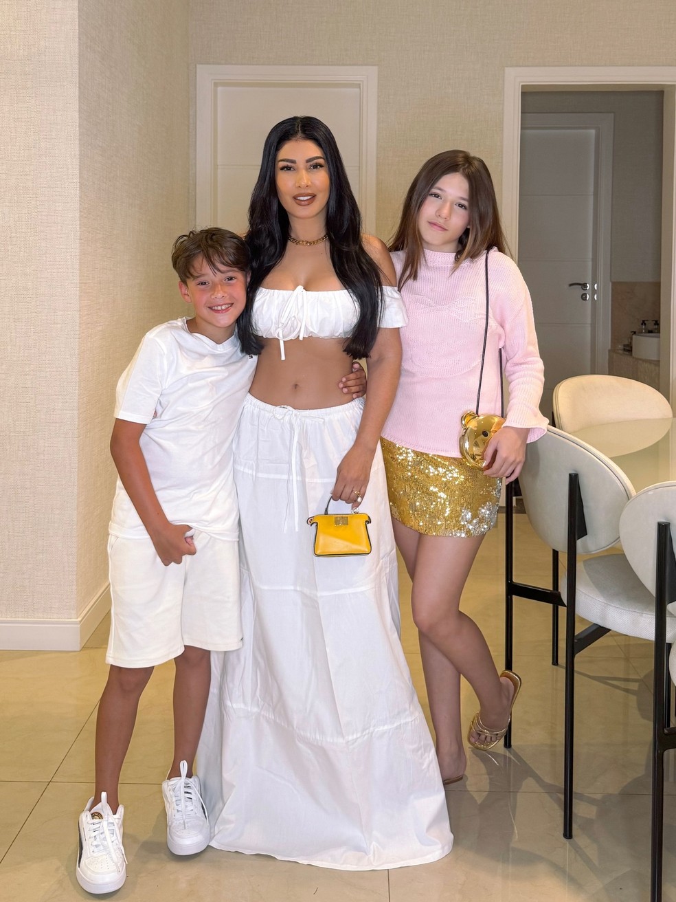 Simaria e os filhos, Pawel e Giovanna — Foto: Reprodução/Instagram