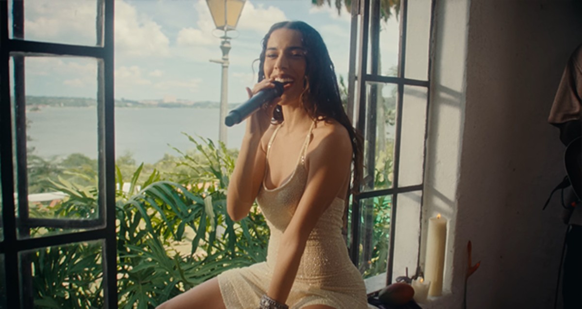 Marina Sena viraliza com performance ao vivo de 'Numa Ilha': 'Fadada a ...
