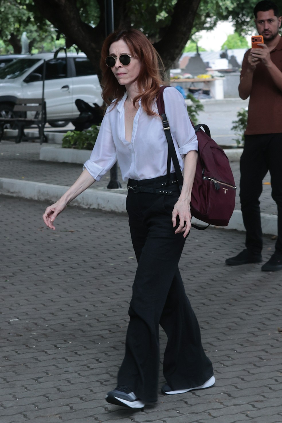Deborah Evelyn no velório de Dennis Carvalho, seu ex-marido — Foto: Victor Chapetta/BrazilNews