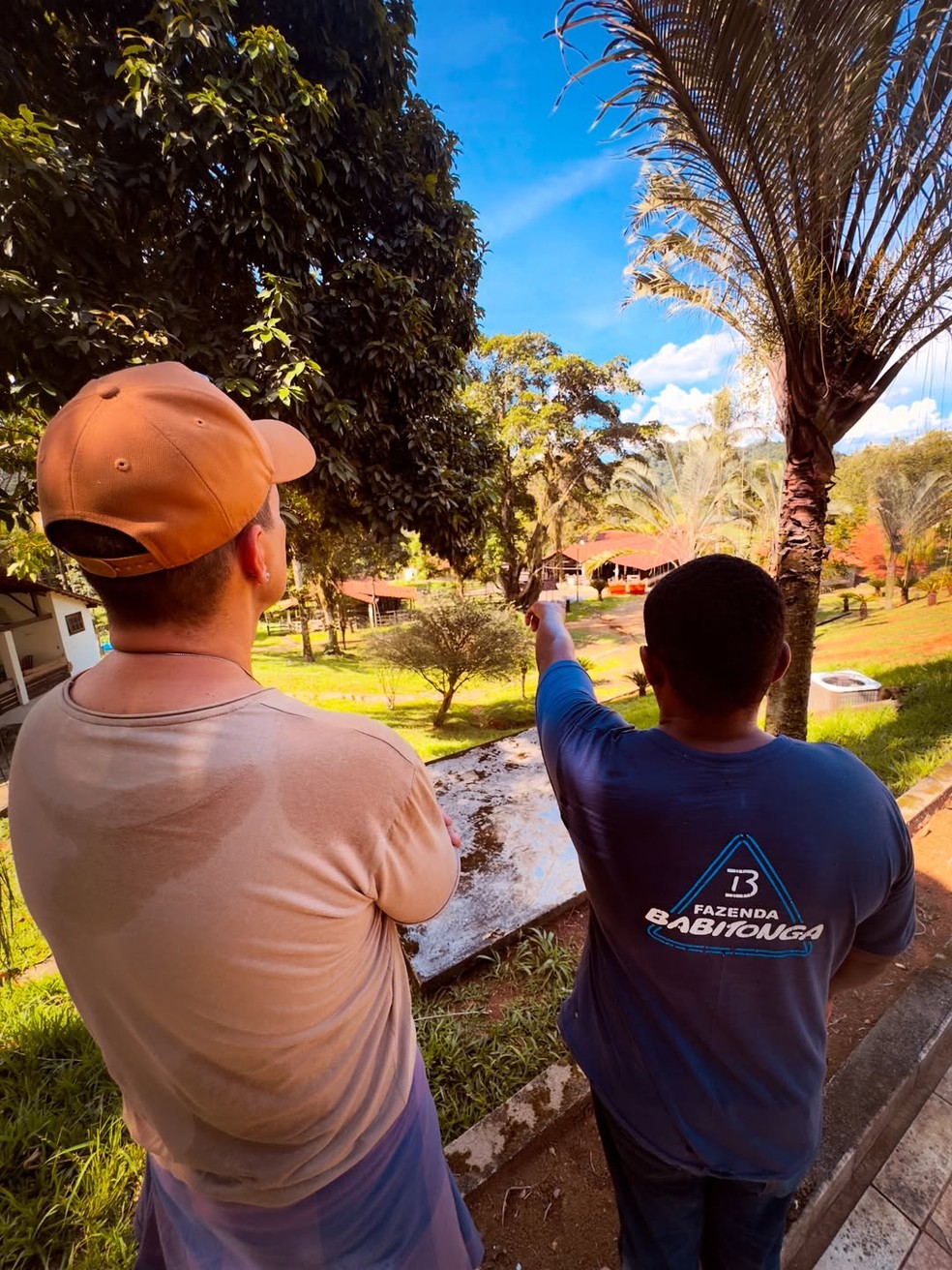 André Marques se emociona ao mostrar reforma de sítio em homenagem ao pai — Foto: Reprodução/Instagram